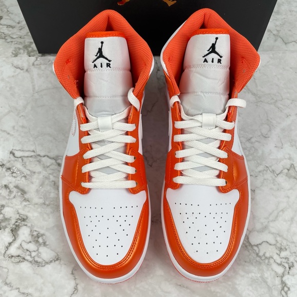 Nike Air Jordan 1 Mid SE Shoes Electro Orange 11 - Picture 3 of 12